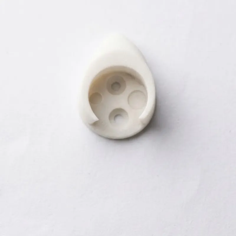 03388 PLASTIC CURTAIN BRACKET 3/4"/PER PCS NEW