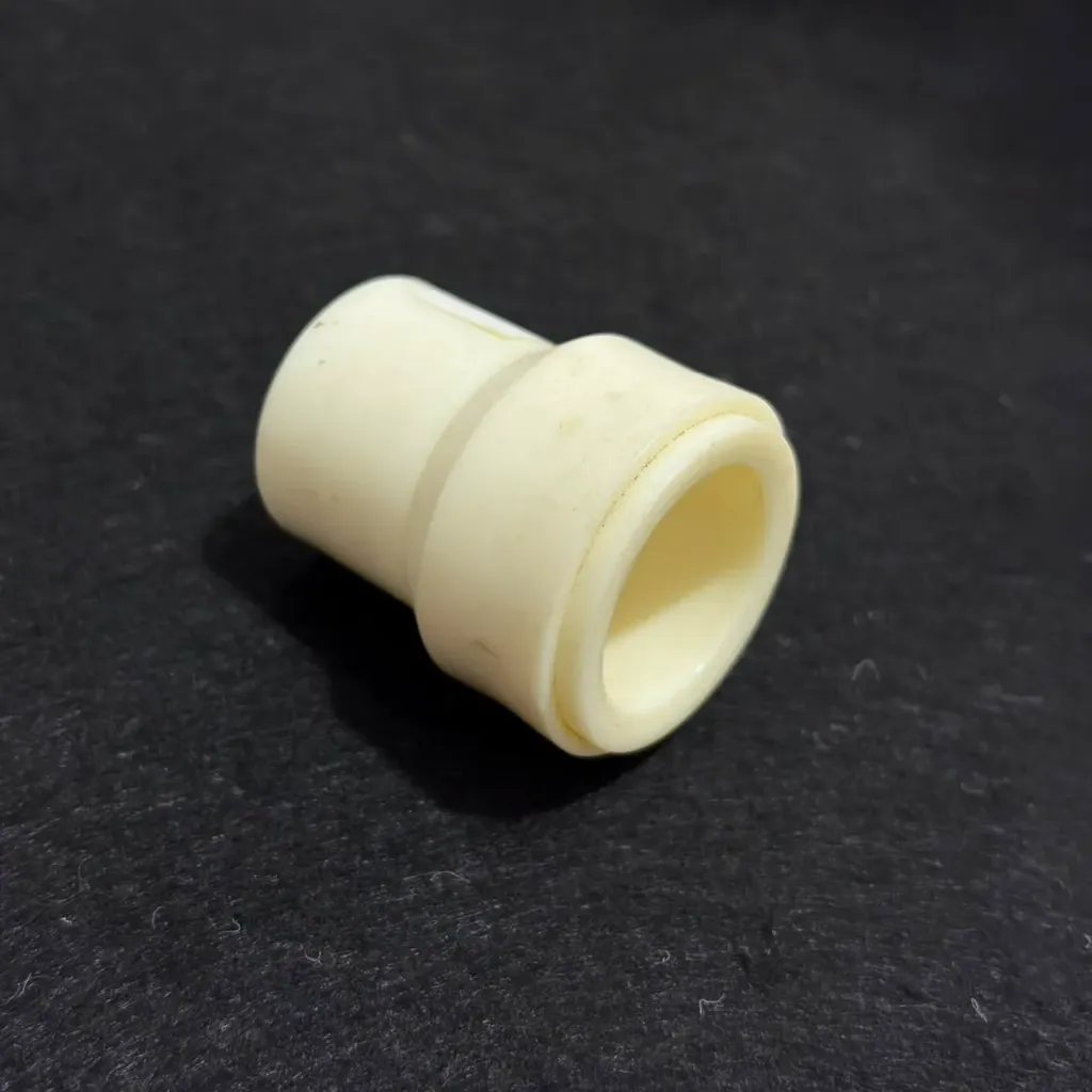 11407 VESBO REDUCING SOCKET HOT WATER 40/25MM H/P