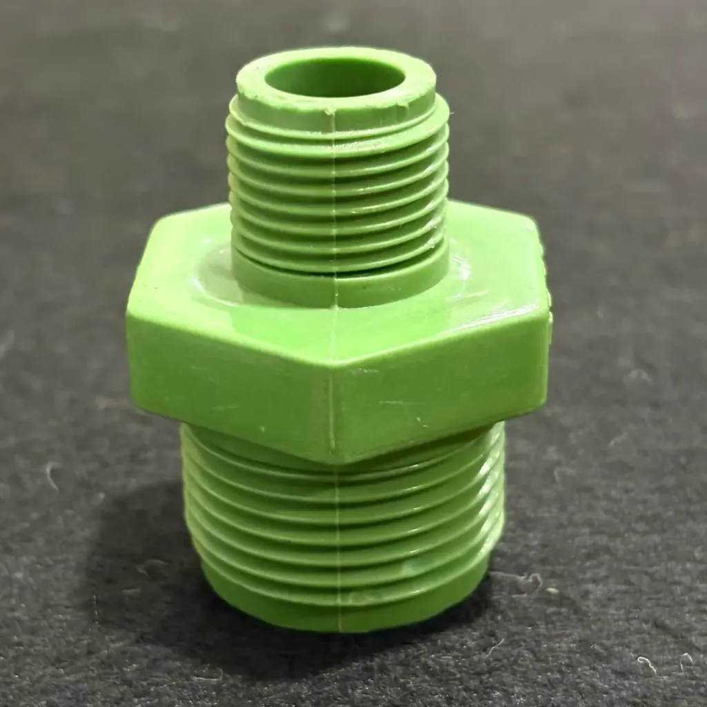 15582 PVC NIPPLE 1"-1/2"