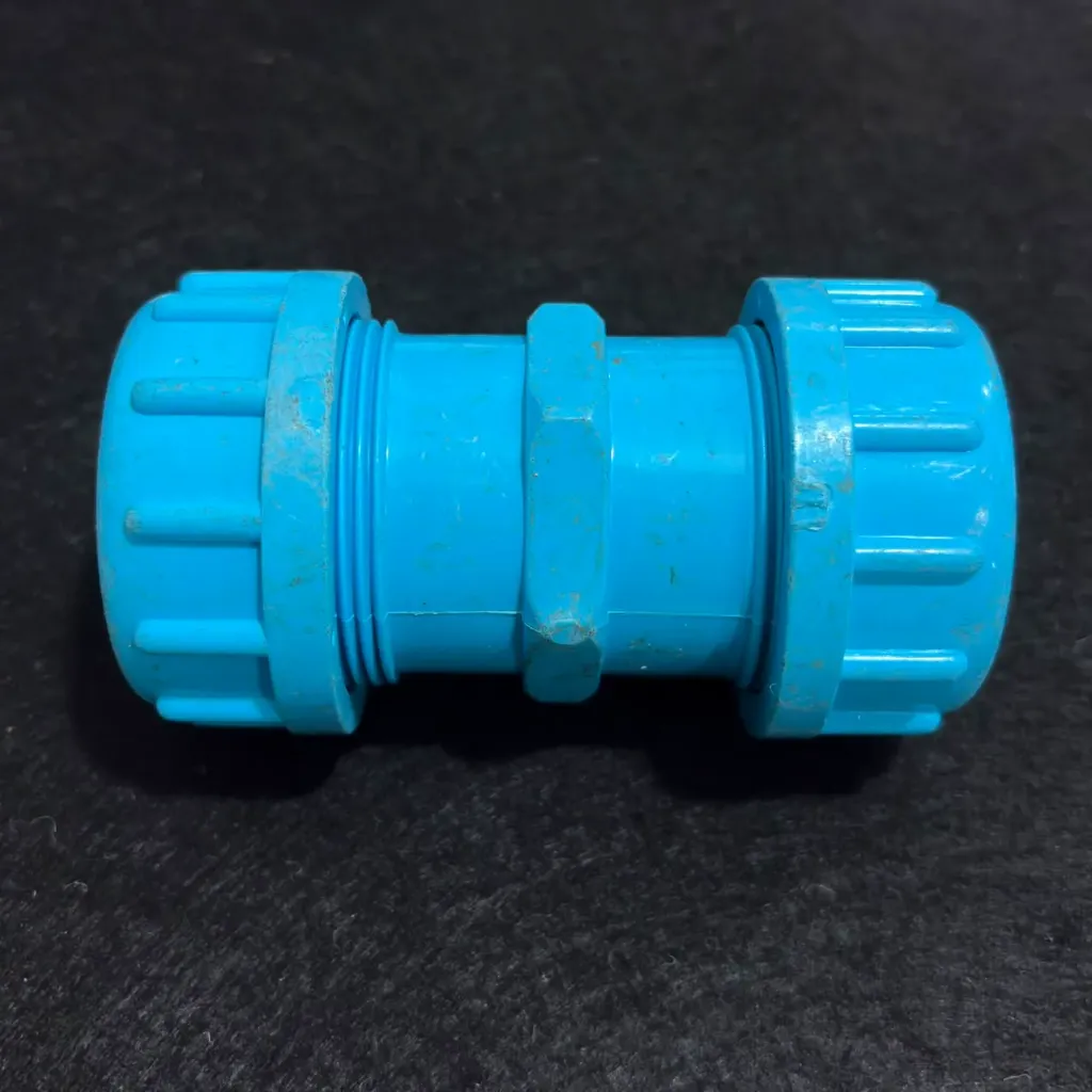 22804 PVC COUPLING H/PRESSOR 1"